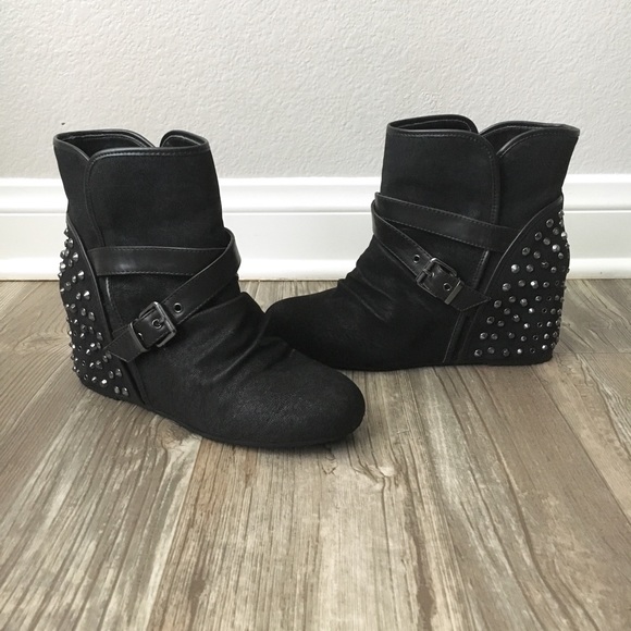 aldo wedge ankle boots